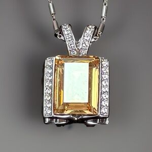 Vintage Silvertone yellow, clear, bling, weighted square pendant Necklace